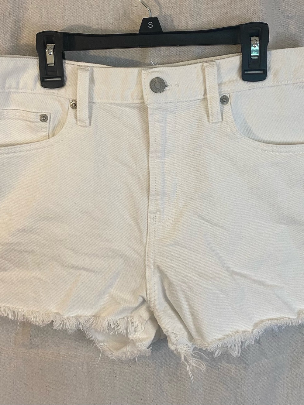 Lucky Brand White Frayed-Hem Denim Cutoff Shorts